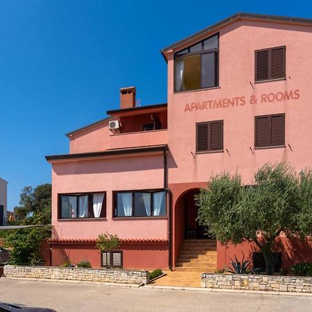 Apartments Miri 브르사르 외부 사진