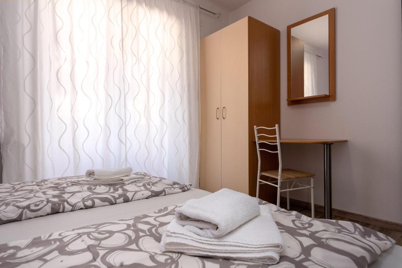 Apartments Miri 브르사르 외부 사진
