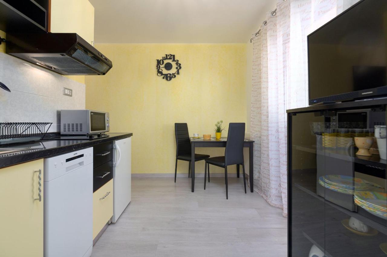 Apartments Miri 브르사르 외부 사진
