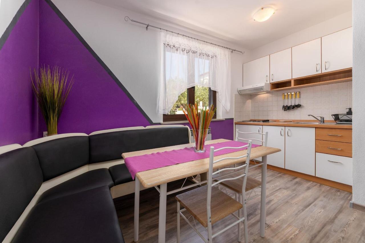 Apartments Miri 브르사르 외부 사진