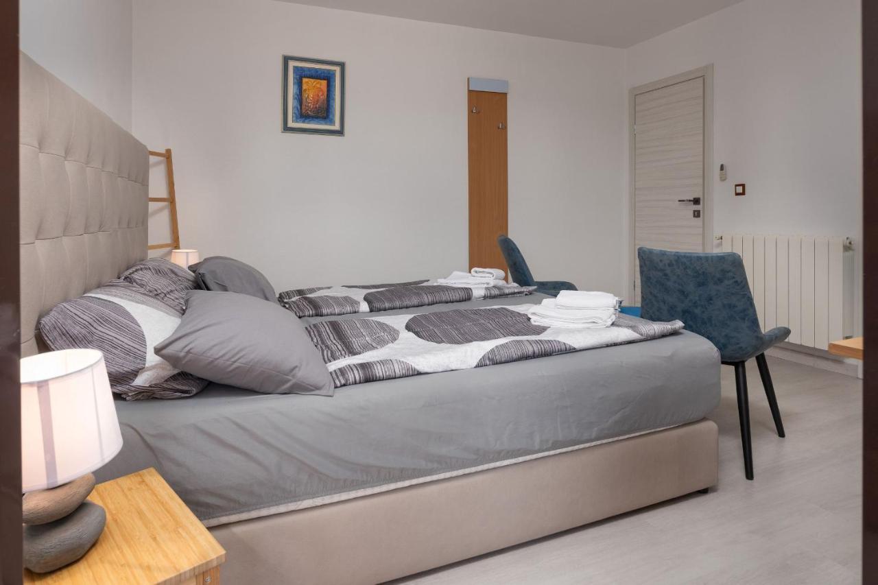 Apartments Miri 브르사르 외부 사진