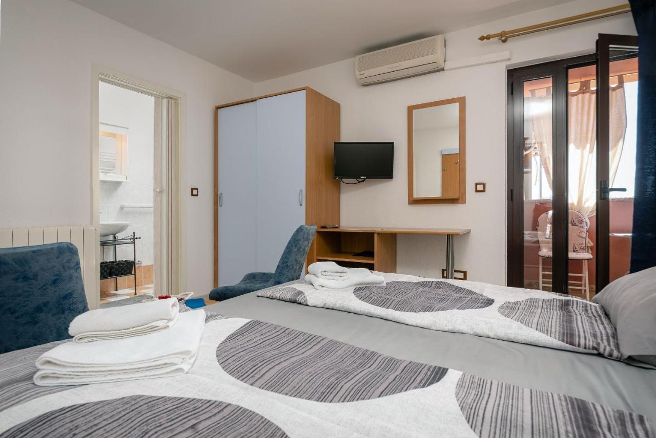 Apartments Miri 브르사르 외부 사진