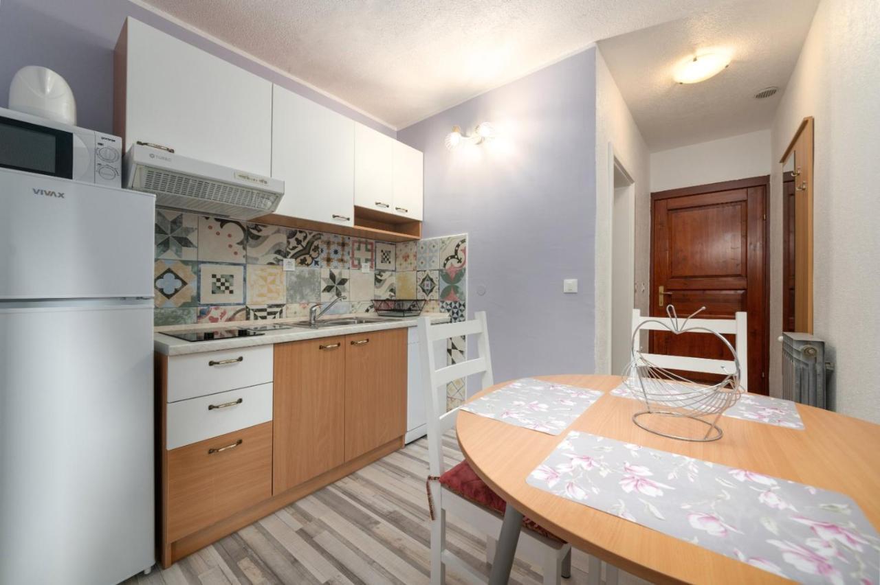 Apartments Miri 브르사르 외부 사진