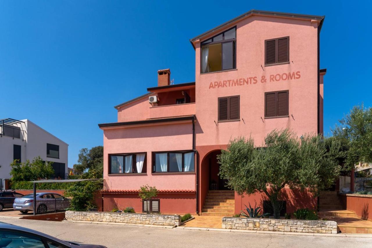 Apartments Miri 브르사르 외부 사진